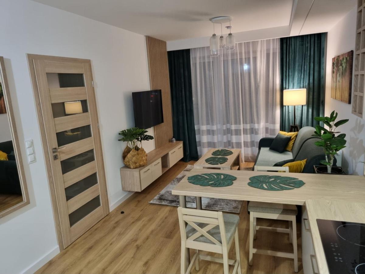 Apartament Sloneczny -Sciegiennego Kielce Bagian luar foto