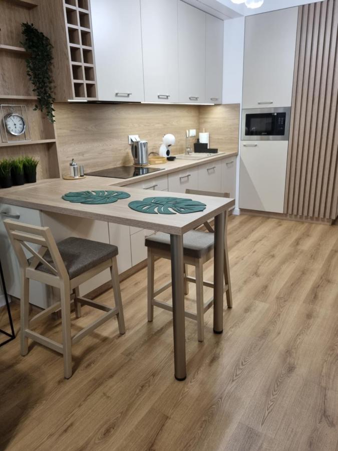 Apartament Sloneczny -Sciegiennego Kielce Bagian luar foto