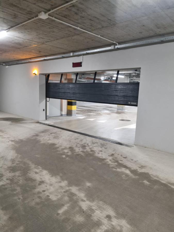 Apartament Sloneczny -Sciegiennego Kielce Bagian luar foto