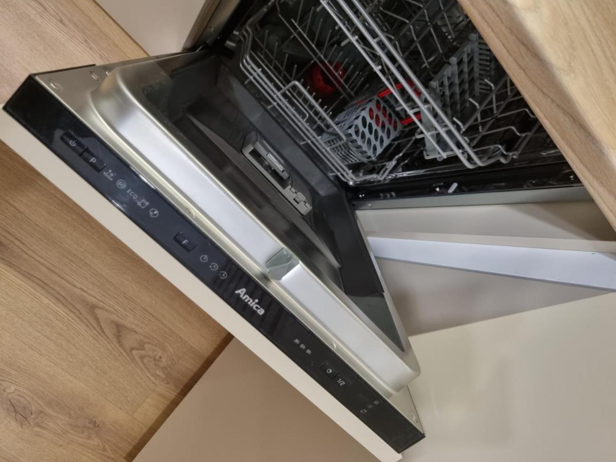 Apartament Sloneczny -Sciegiennego Kielce Bagian luar foto